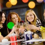 Праздник 8 марта для веселой компании