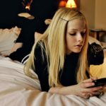 Должна ли я звонить своему парню?